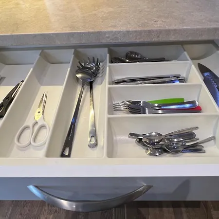 Riverside Embassy Huge With Free Parking * 리가